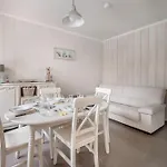 Prázdninový dům A 200m, Maison Mitoyenne De Plain-pied, 4 Pers *