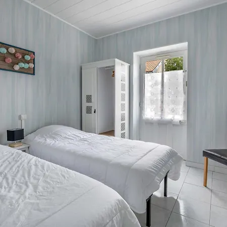 A 200m, Maison Mitoyenne De Plain-pied, 4 Pers * לה ברנרי-אן-רץ