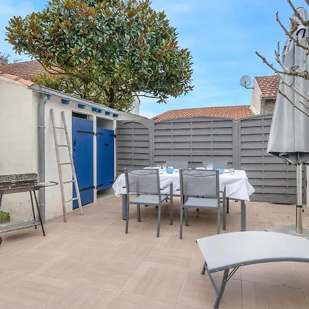 A 200m, Maison Mitoyenne De Plain-pied, 4 Pers Holiday home *