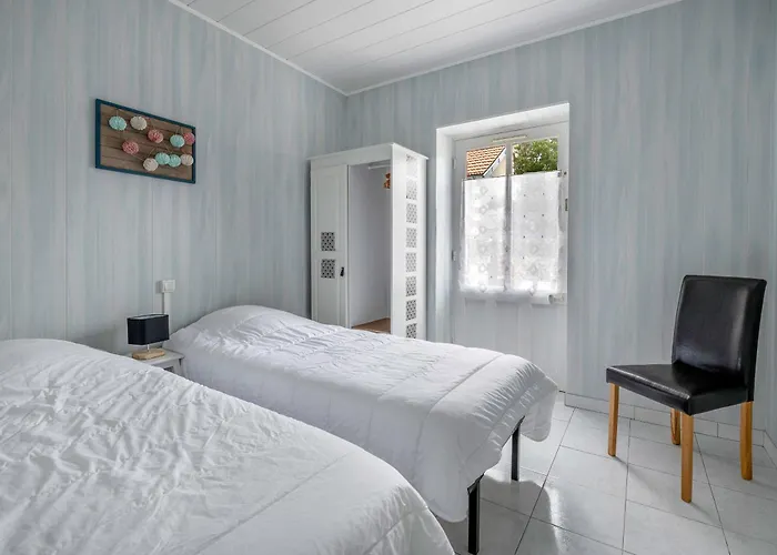 A 200m, Maison Mitoyenne De Plain-pied, 4 Pers * La Bernerie-en-Retz